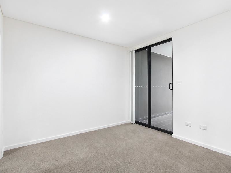 8-12 Linden Street, Toongabbie NSW 2146